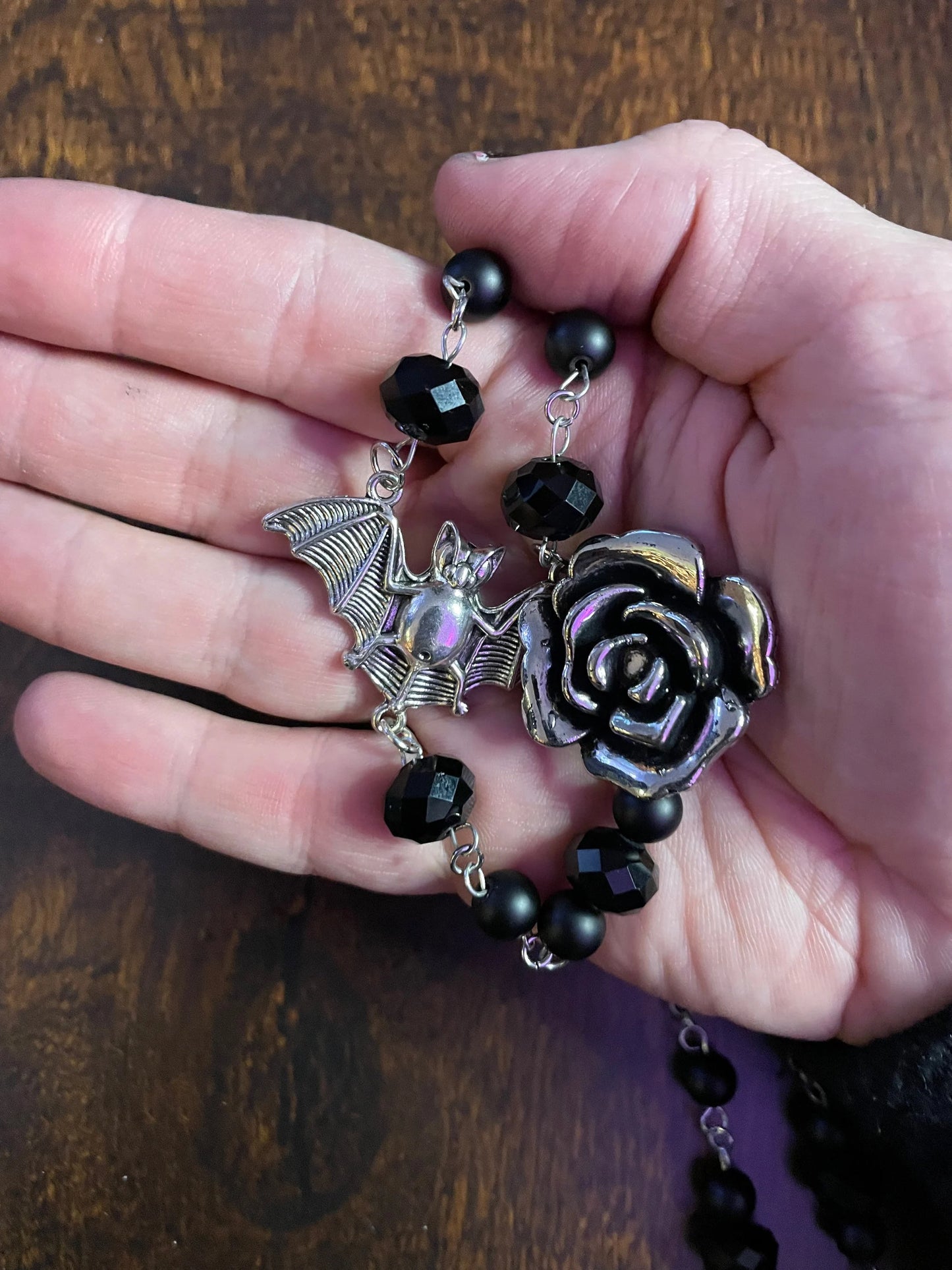 Gothic Bat Rosary (Rose) - Twilight Funeral